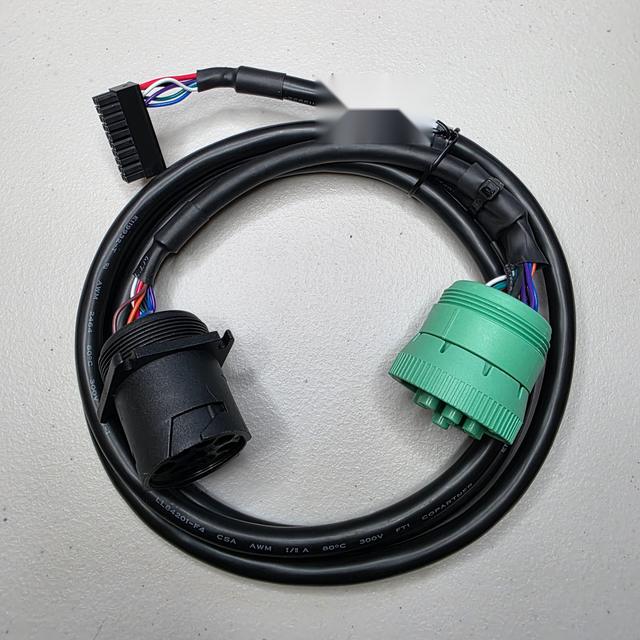 9-pin J1939 CC40 cable with pass-through connector